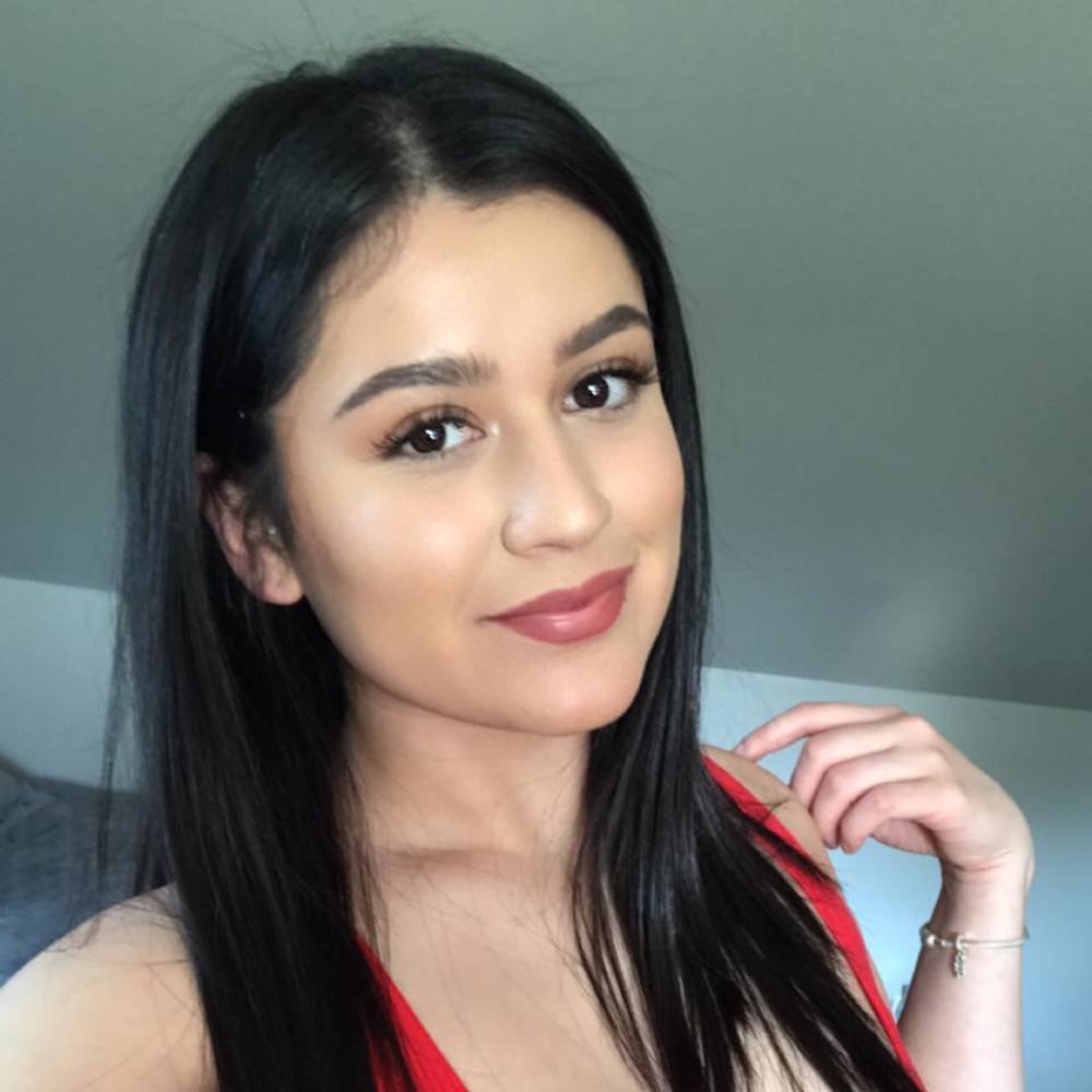 Meet your Posher, Karina